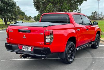 2021 Mitsubishi Triton - Thumbnail