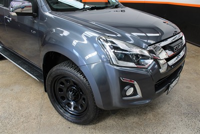 2019 Isuzu D-Max - Thumbnail