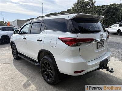 2018 Toyota Fortuner - Thumbnail