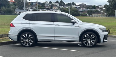 2020 Volkswagen Tiguan - Thumbnail