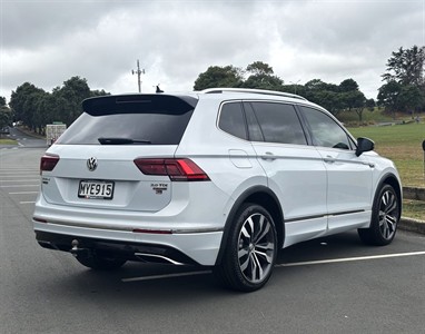 2020 Volkswagen Tiguan - Thumbnail