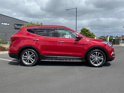 2017 Hyundai SANTA FE - Thumbnail