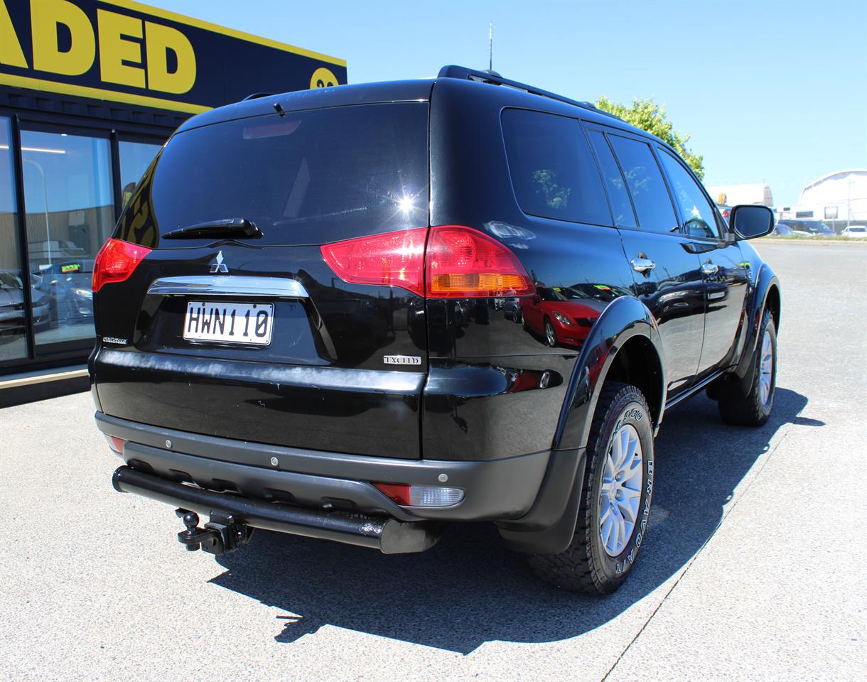 2013 Mitsubishi Challenger