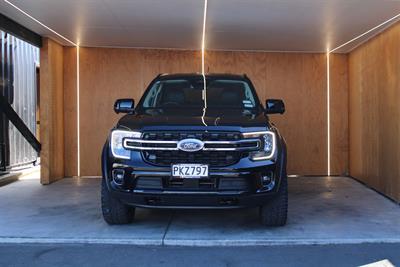 2022 Ford Everest - Thumbnail