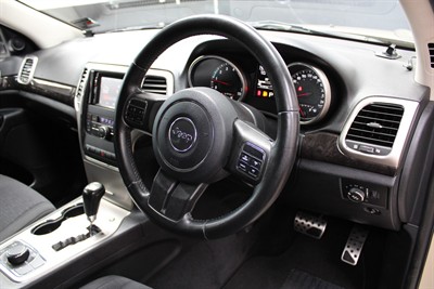 2011 Jeep Grand Cherokee - Thumbnail