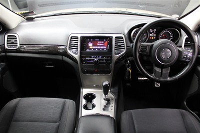 2011 Jeep Grand Cherokee - Thumbnail