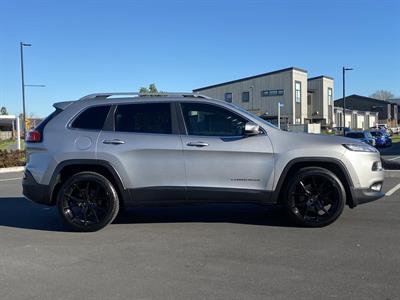 2015 Jeep Cherokee - Thumbnail