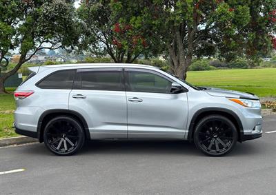 2015 Toyota Highlander - Thumbnail