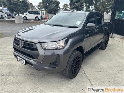 2023 Toyota Hilux - Thumbnail