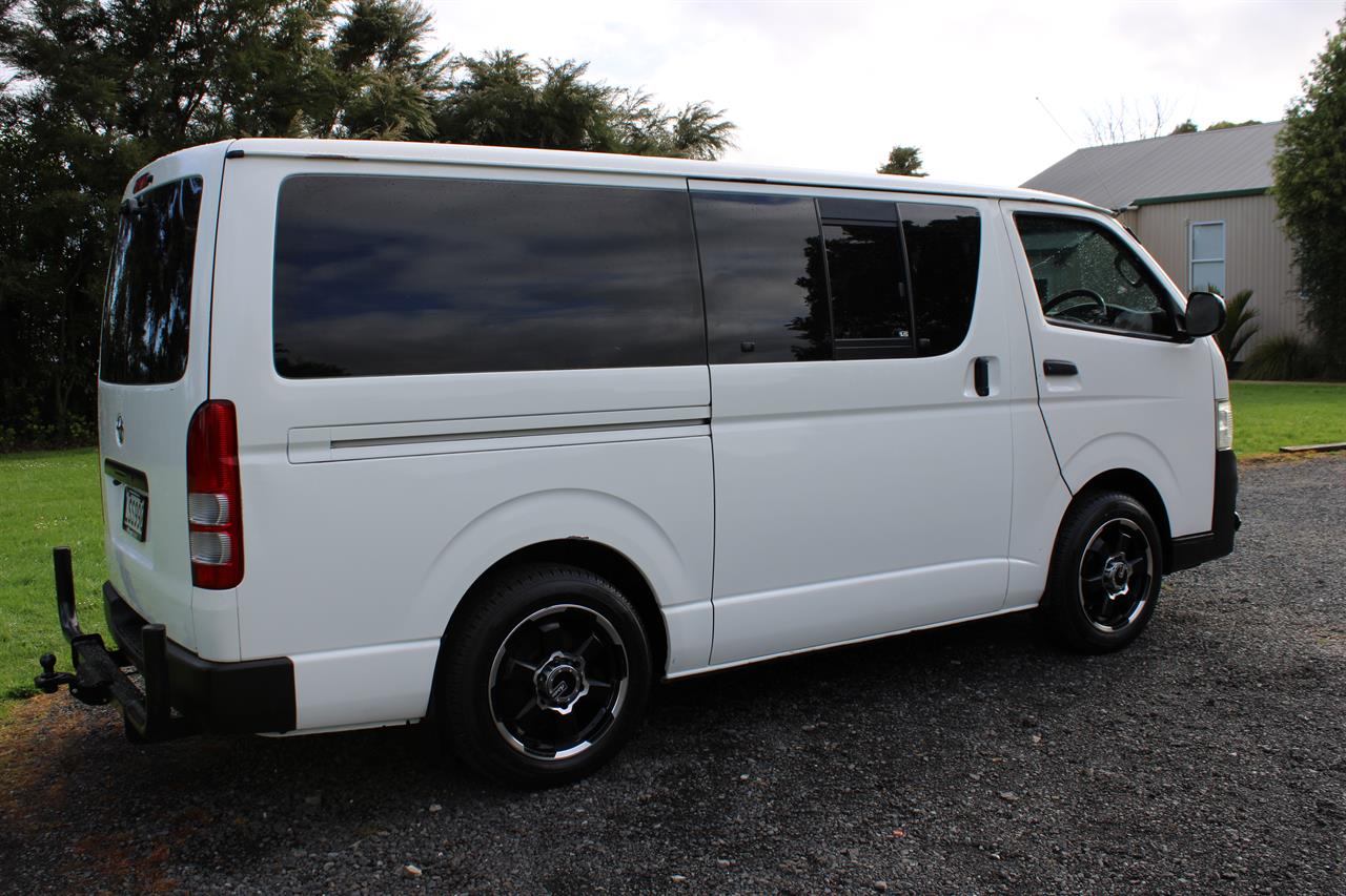 2010 Toyota Hiace