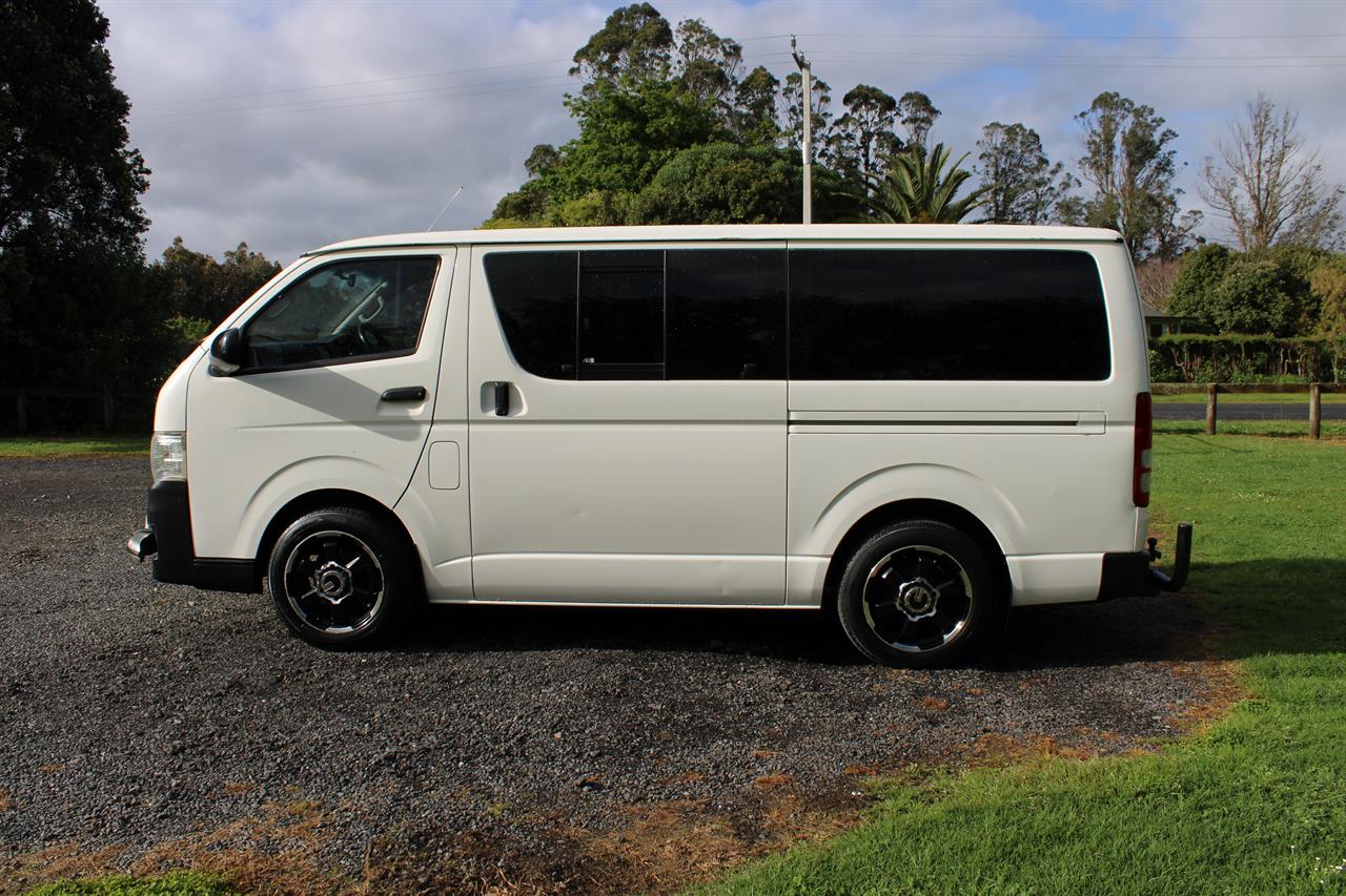 2010 Toyota Hiace