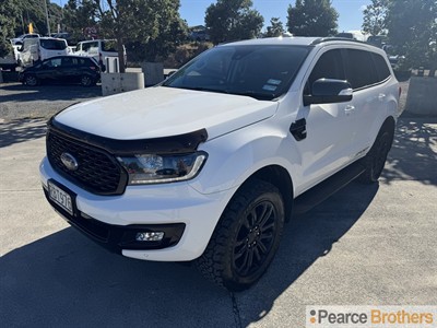 2022 Ford Everest - Thumbnail