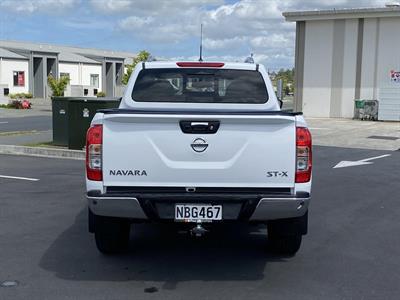 2020 Nissan Navara - Thumbnail