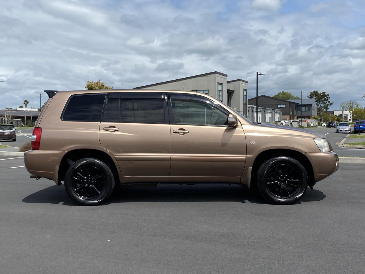 2005 Toyota Kluger