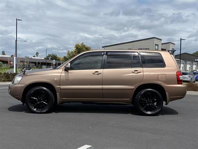 2005 Toyota Kluger - Thumbnail