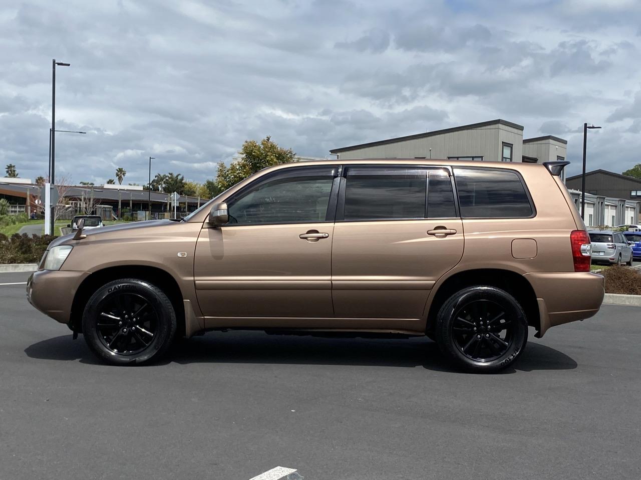 2005 Toyota Kluger