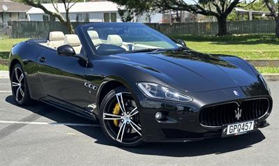 2012 Maserati GRANTURISMO - Thumbnail