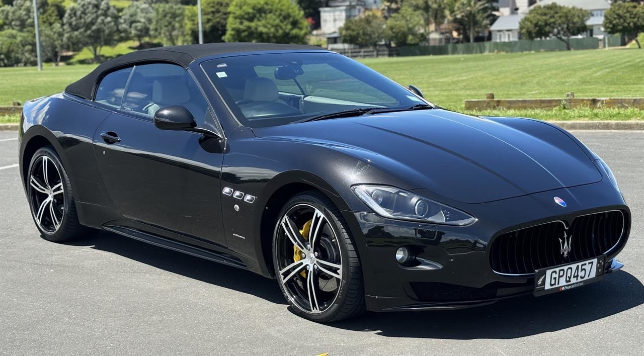 2012 Maserati GRANTURISMO