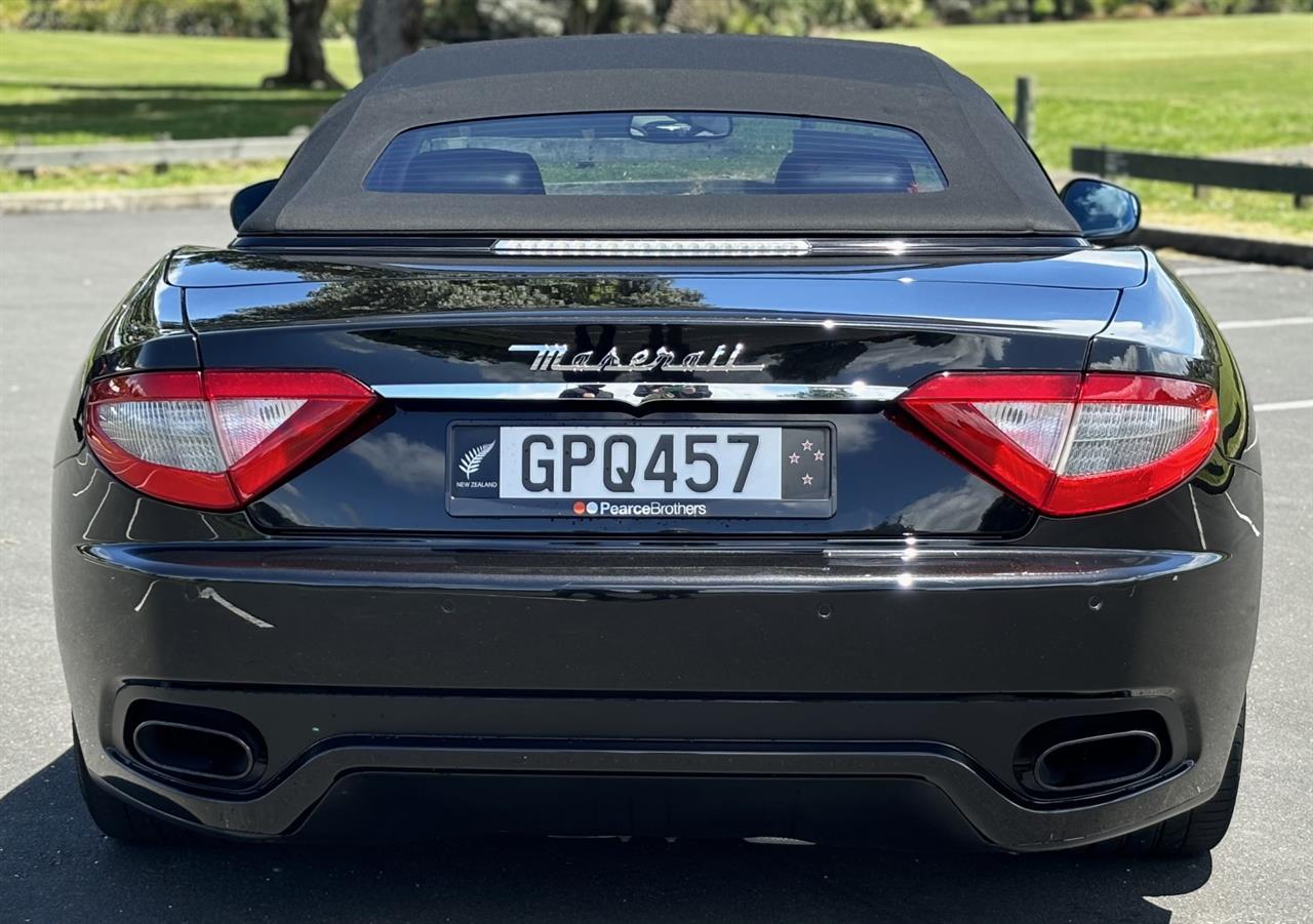 2012 Maserati GRANTURISMO