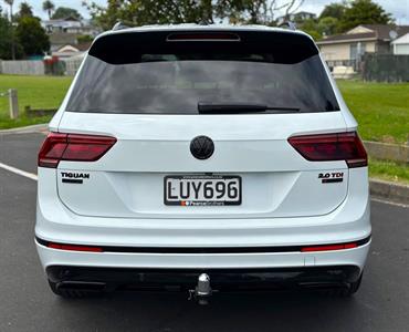 2019 Volkswagen Tiguan - Thumbnail