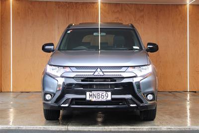 2019 Mitsubishi Outlander - Thumbnail