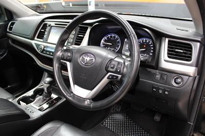 2017 Toyota HIGHLANDER - Thumbnail