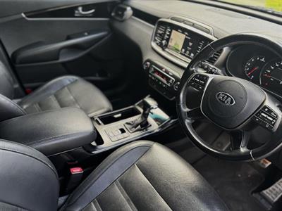 2019 Kia Sorento - Thumbnail