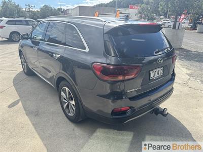 2018 Kia Sorento - Thumbnail