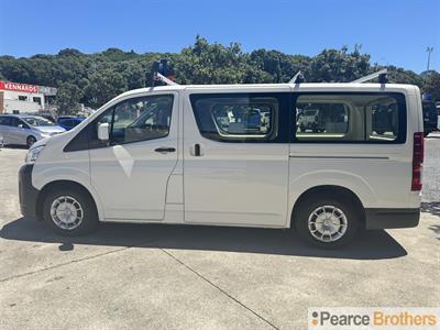 2019 Toyota Hiace - Thumbnail