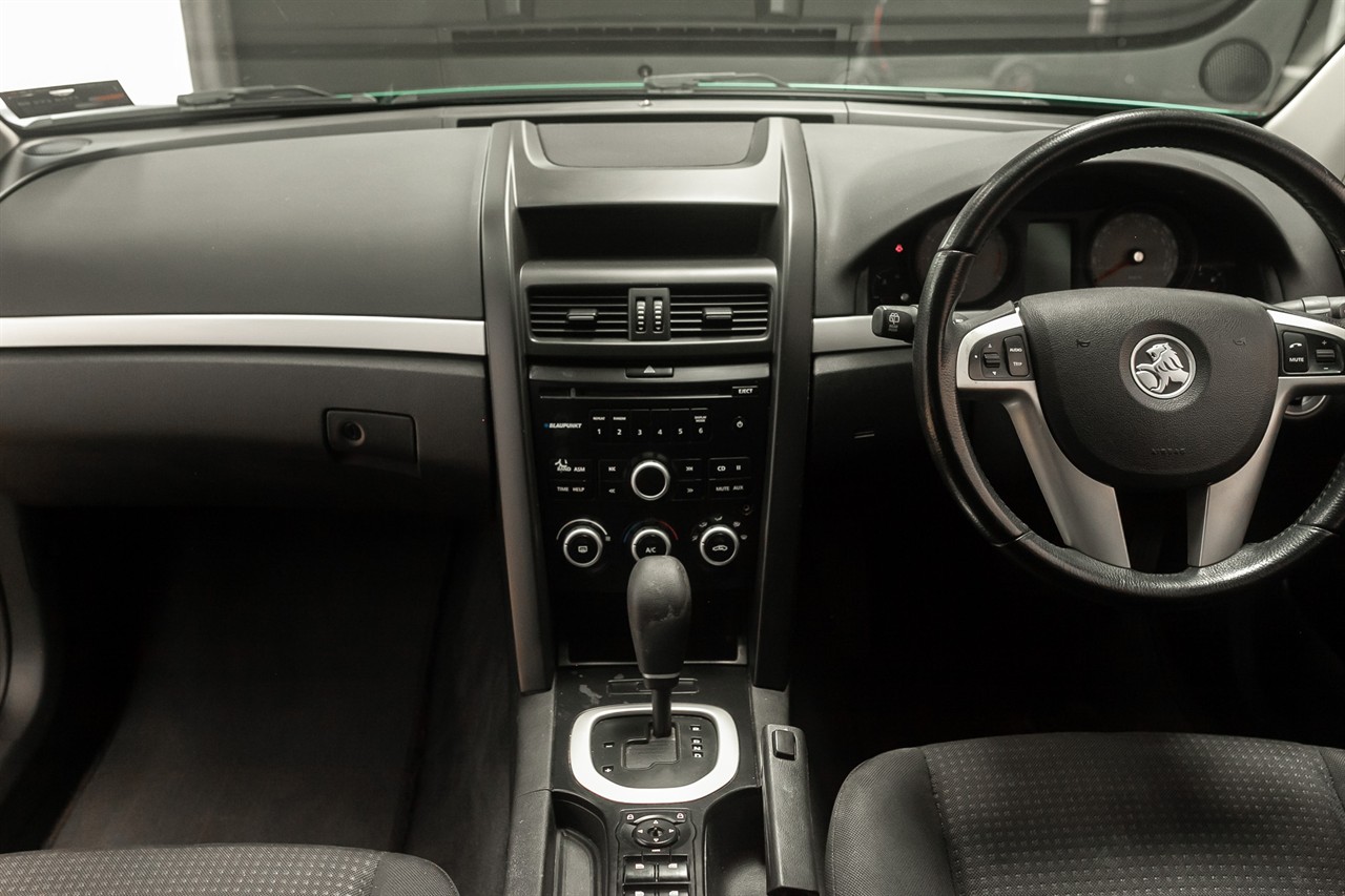 2010 Holden COMMODORE