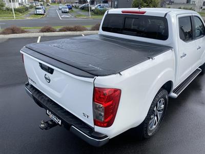 2017 Nissan Navara - Thumbnail