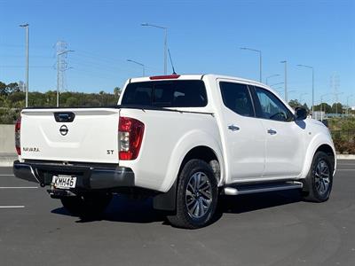 2017 Nissan Navara - Thumbnail