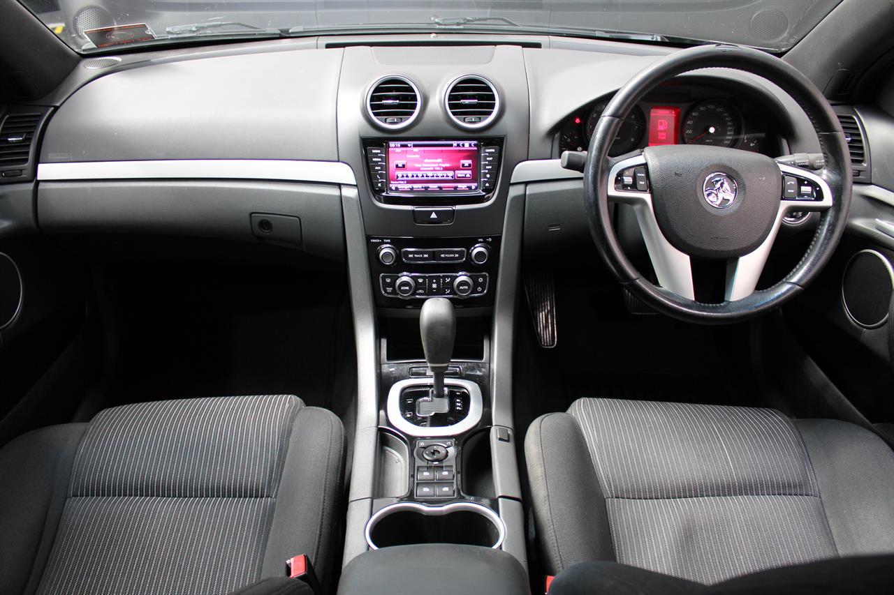 2011 Holden COMMODORE