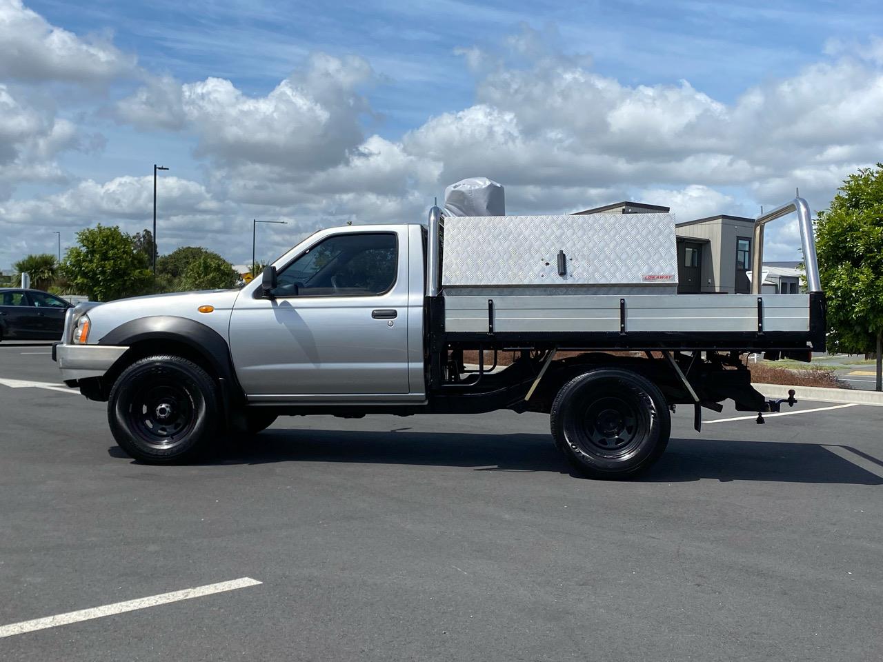 2004 Nissan Navara