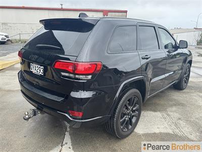 2017 Jeep GRAND CHEROKEE - Thumbnail