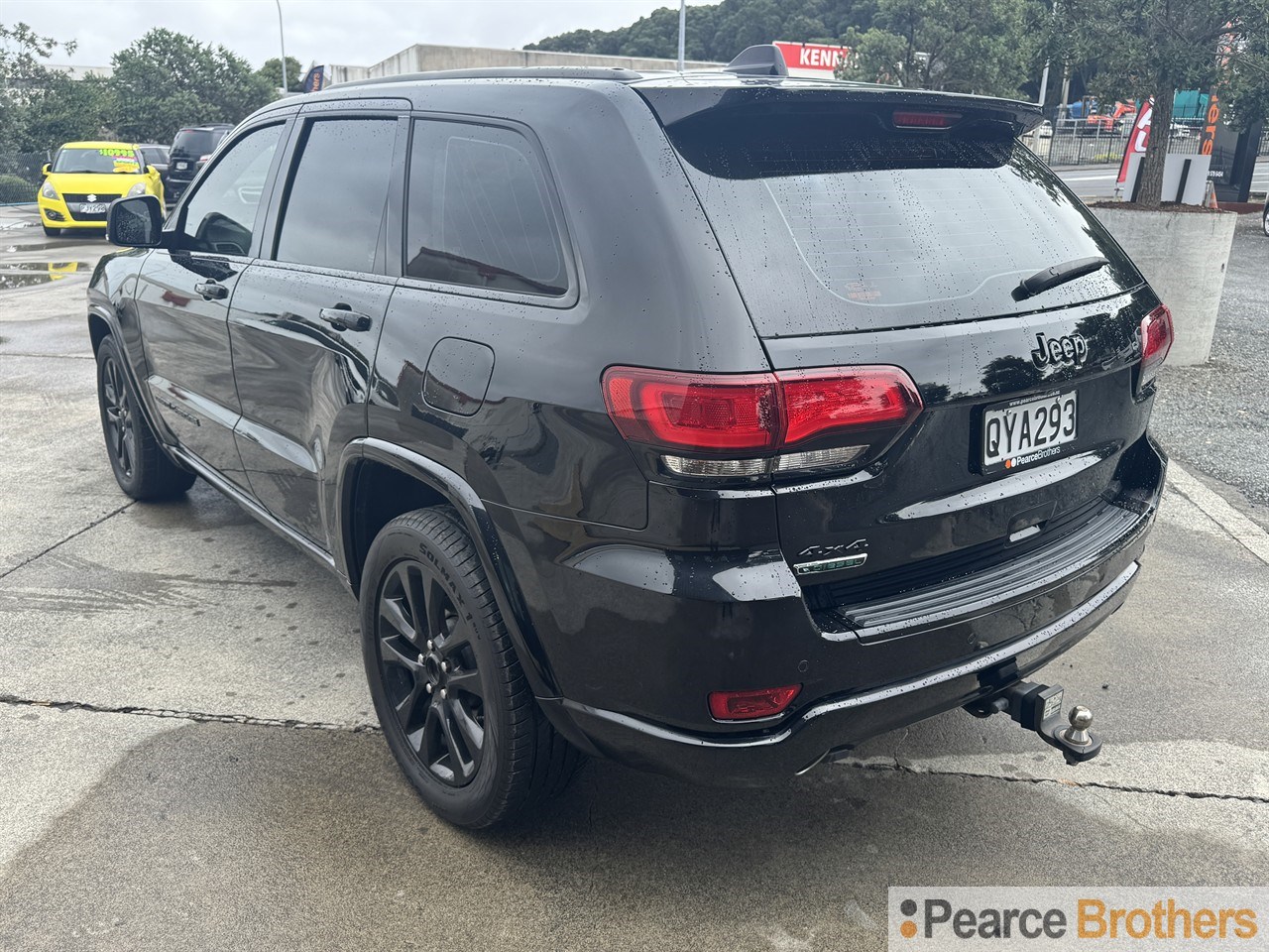 2017 Jeep GRAND CHEROKEE