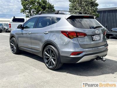 2017 Hyundai SANTA FE - Thumbnail