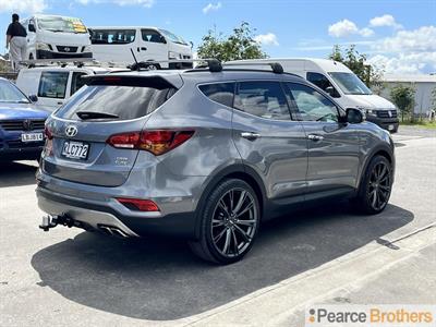 2017 Hyundai SANTA FE - Thumbnail