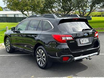 2015 Subaru Outback - Thumbnail