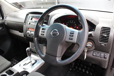 2013 Nissan Navara - Thumbnail