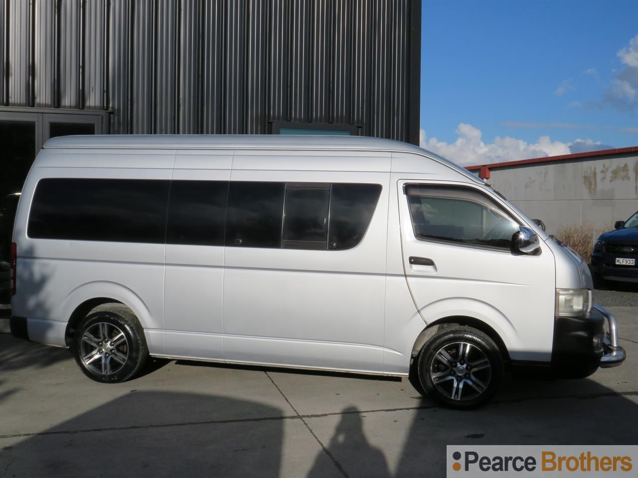 2006 Toyota Hiace