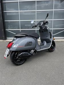 2022 Vespa GTV 300 - Thumbnail