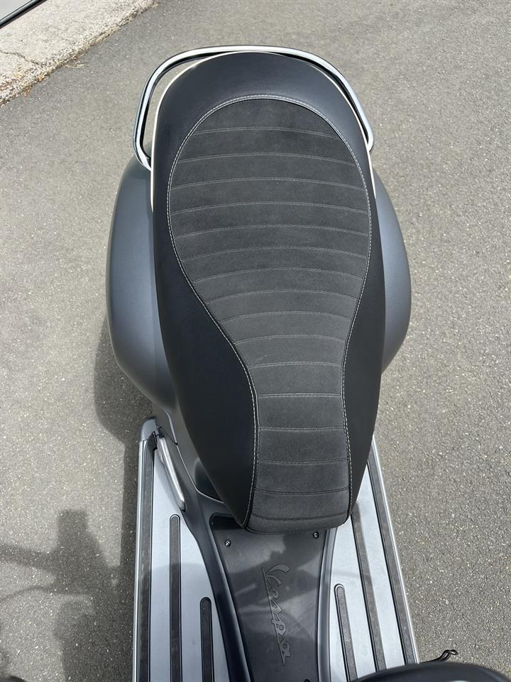 2022 Vespa GTV 300