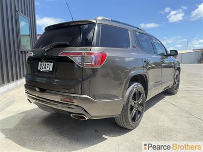 2020 Holden Acadia - Thumbnail