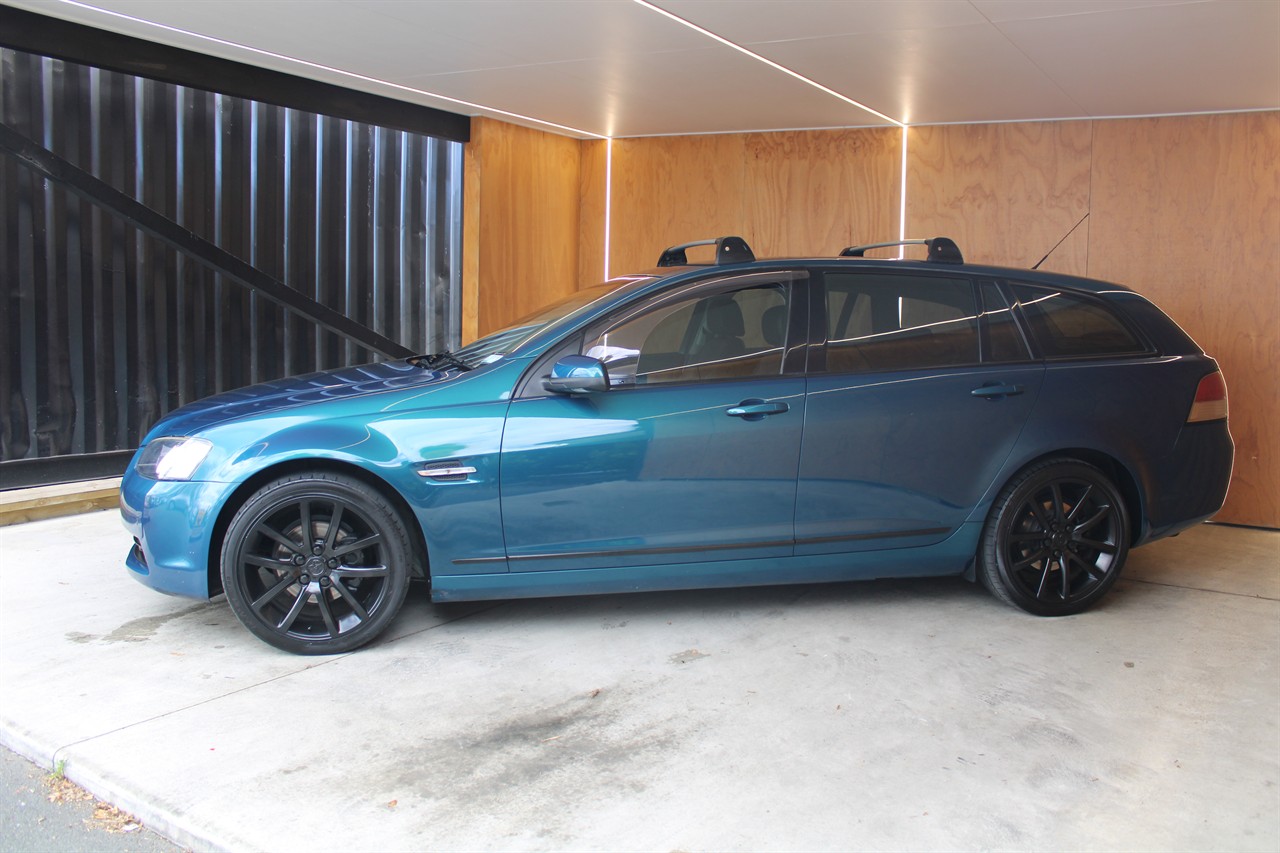 2012 Holden COMMODORE