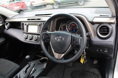 2014 Toyota RAV4 - Thumbnail