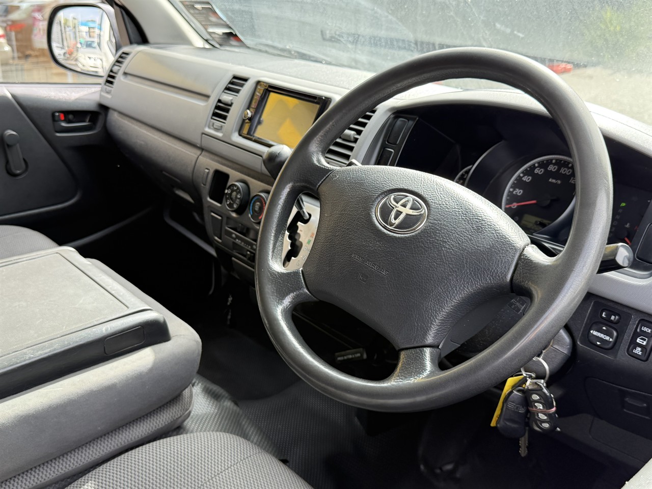 2010 Toyota Hiace