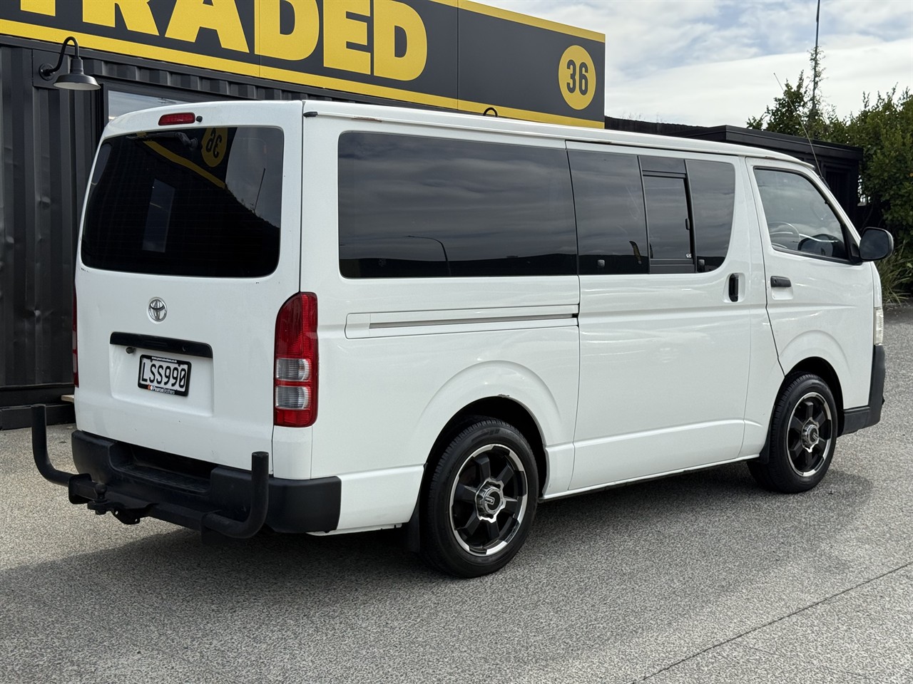 2010 Toyota Hiace