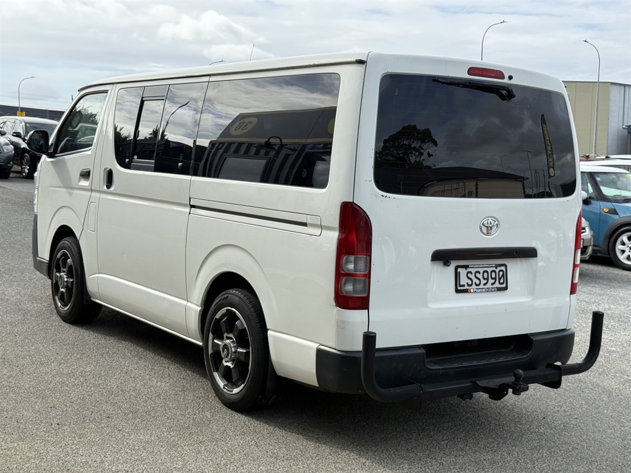 2010 Toyota Hiace