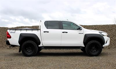 2017 Toyota Hilux - Thumbnail